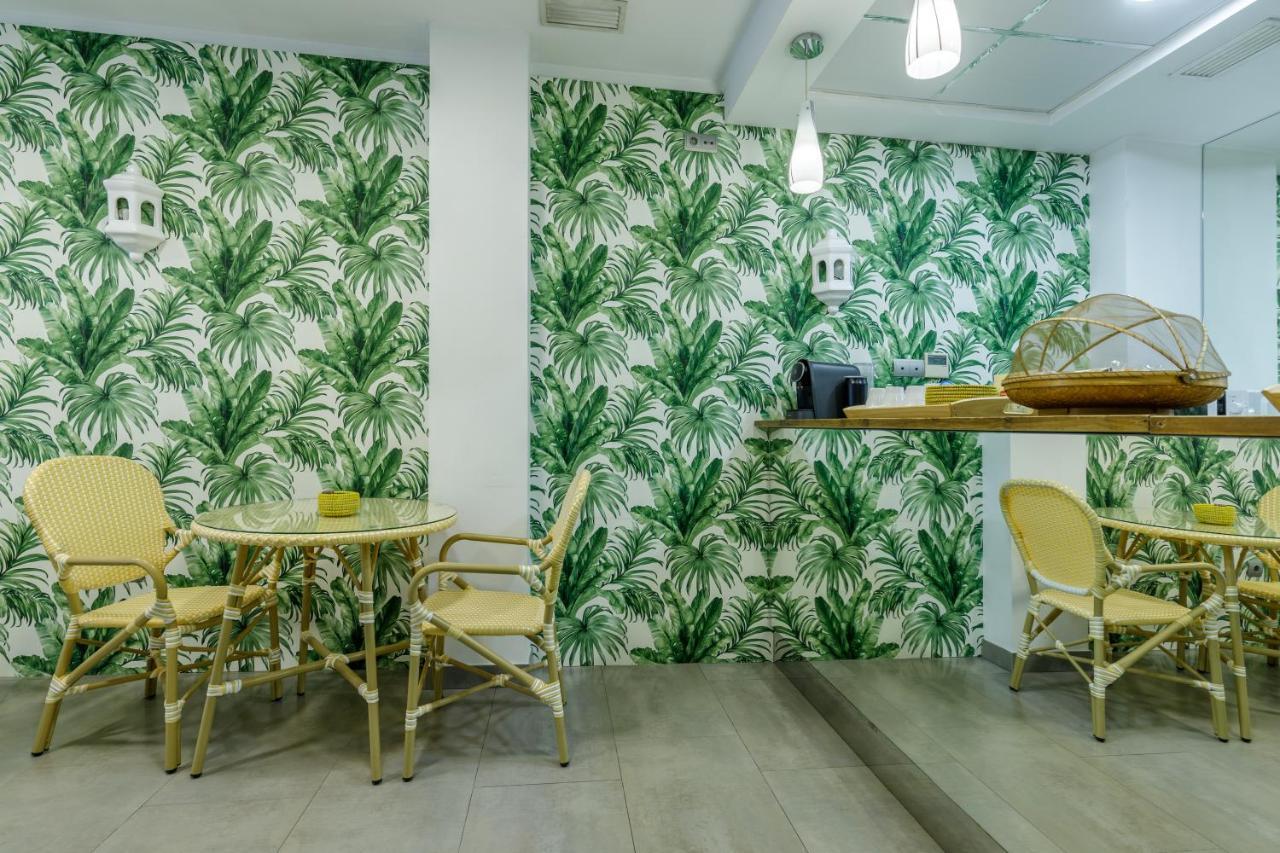 H-A Hotel Trebol Μάλαγα Εξωτερικό φωτογραφία