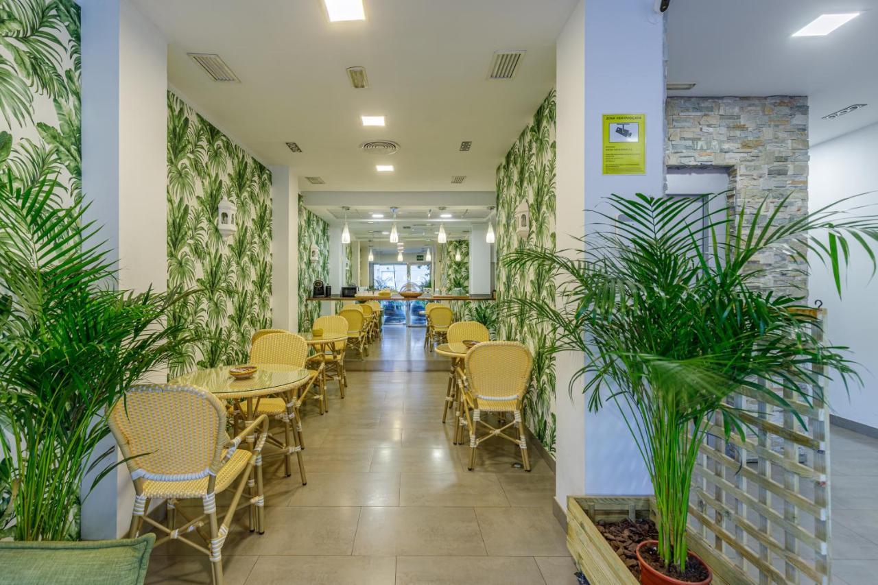 H-A Hotel Trebol Μάλαγα Εξωτερικό φωτογραφία